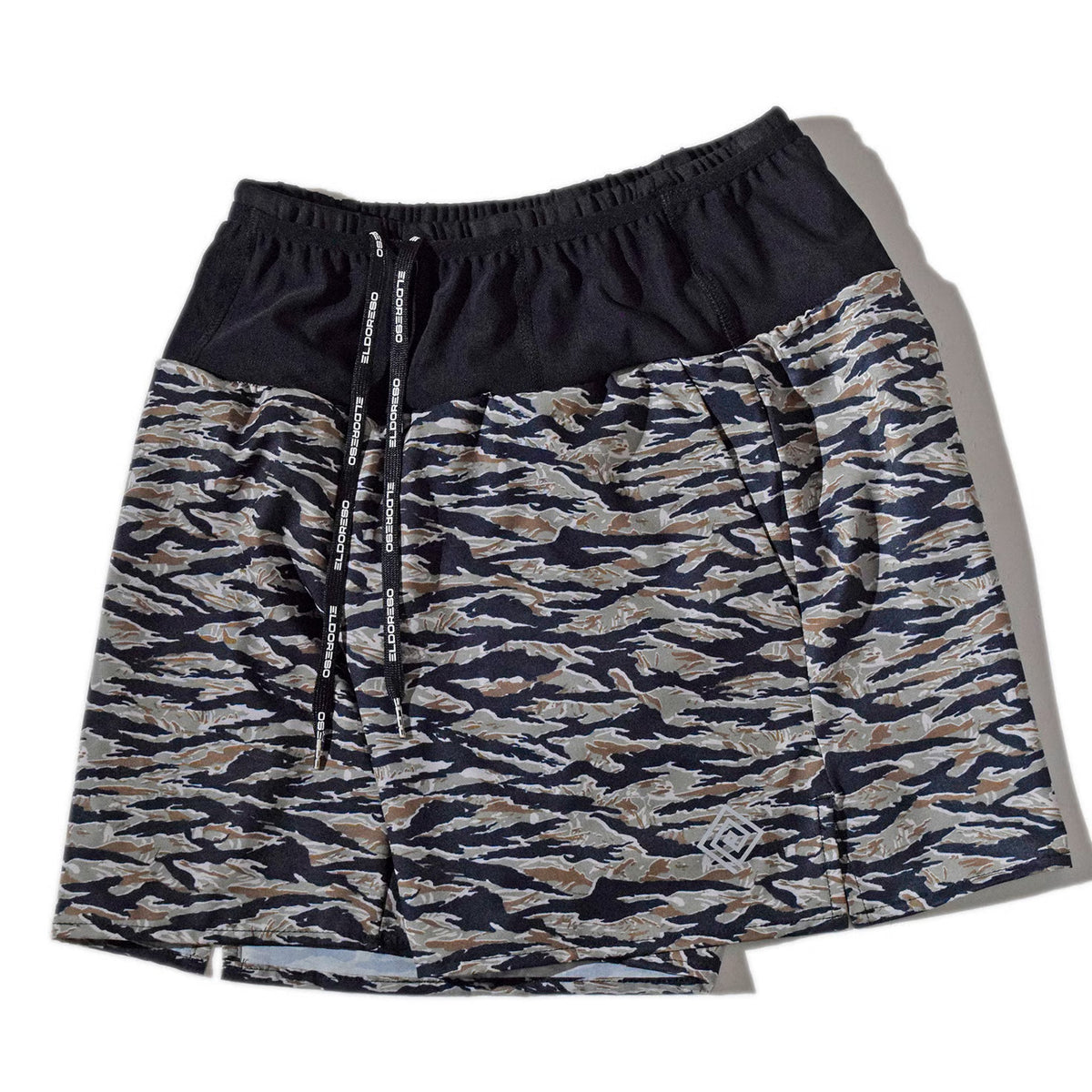 Universal Shorts(Tiger Camo)