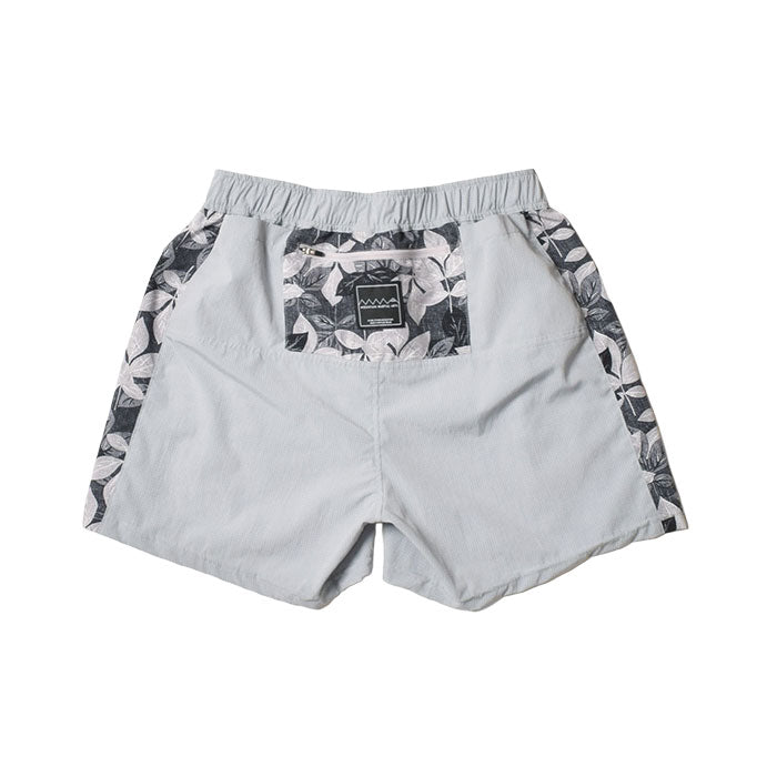 MMA TMRC ランニングショーツ グレー S MMA Side Graphic Run Shorts - Gray - – CONNECTED