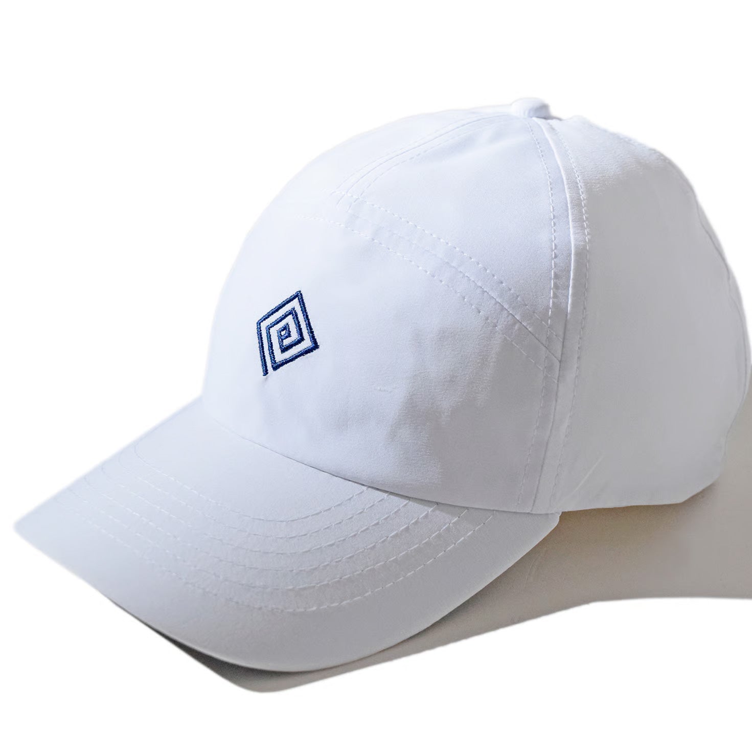alo ホワイトキャップ alo ホワイトキャップ Off-Duty Cap - Bright White/White | ALO