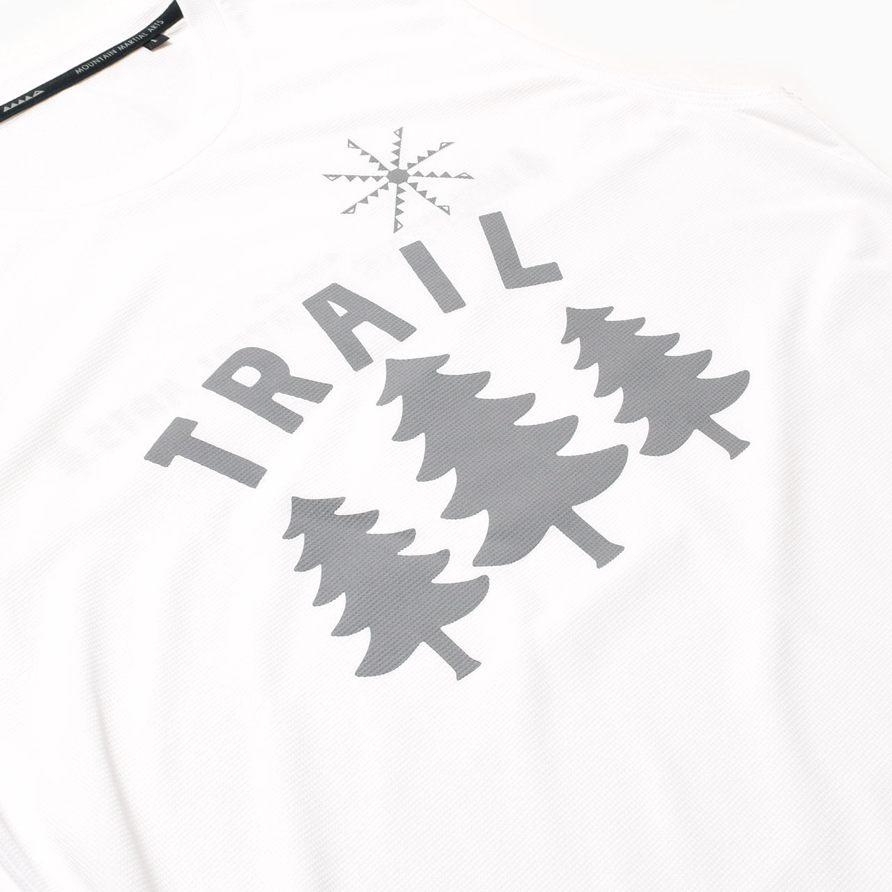 ✨美品✨MMAトレランシャツ✨『Share the Trails』 MMA TRAIL Mesh Panel Sleeve-less White – CONNECTED