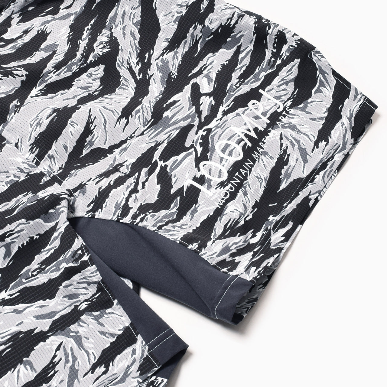 MMA 100MPJ Racing Trail Run Shorts - TigerCamo Grayish – CONNECTED