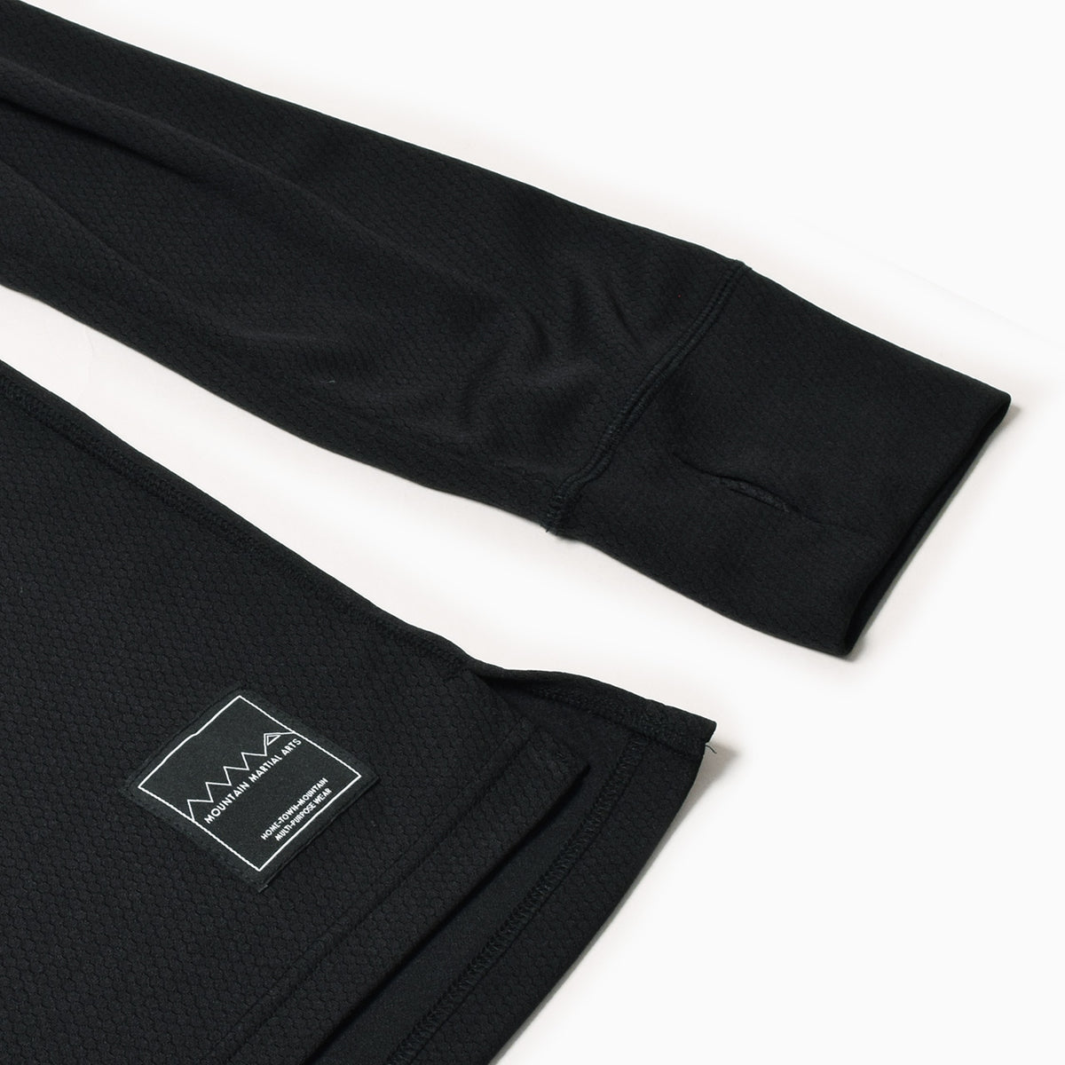 MMA 37.5 Tcchnology Warm Neck Tee Black