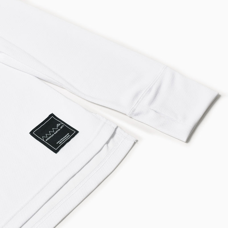 MMA 37.5 Tcchnology Warm Neck Tee White
