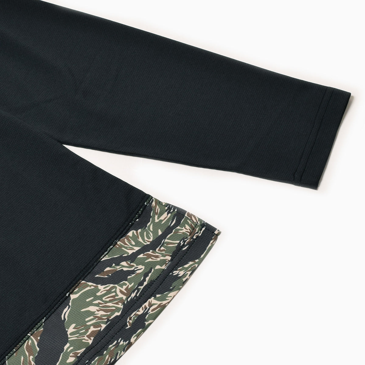 MMA Basic Pocket Long Tee Black