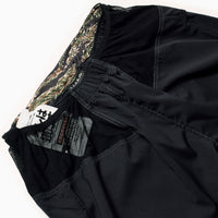 MMA GACHIO "MASTER THE RACE" Multi Pocket Run Shorts Black