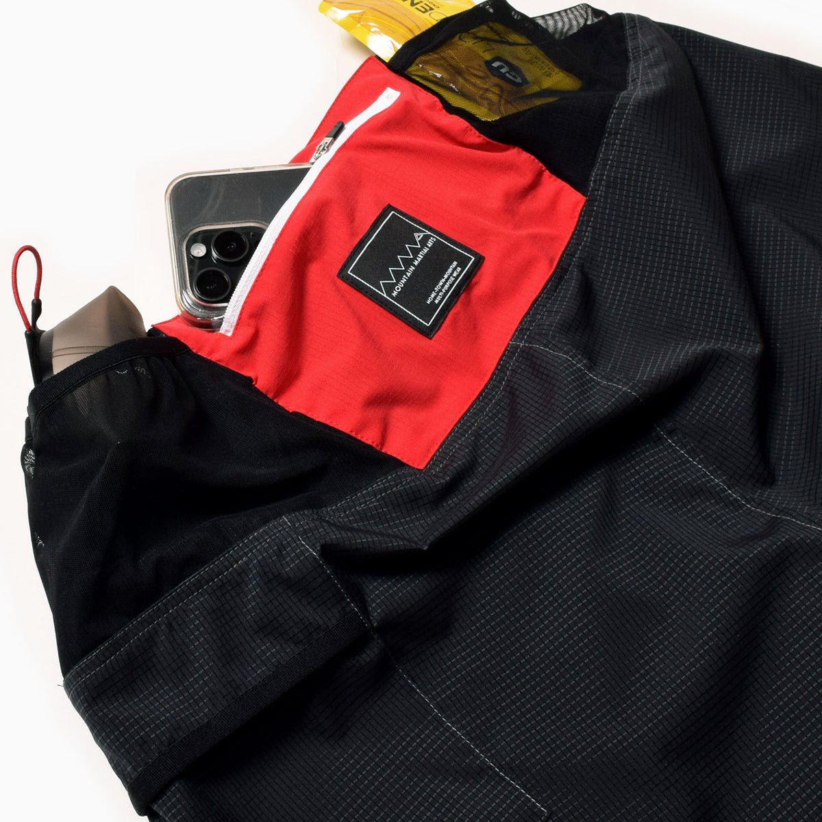 MMA GACHIO "MASTER THE RACE" Multi Pocket Run Shorts Black