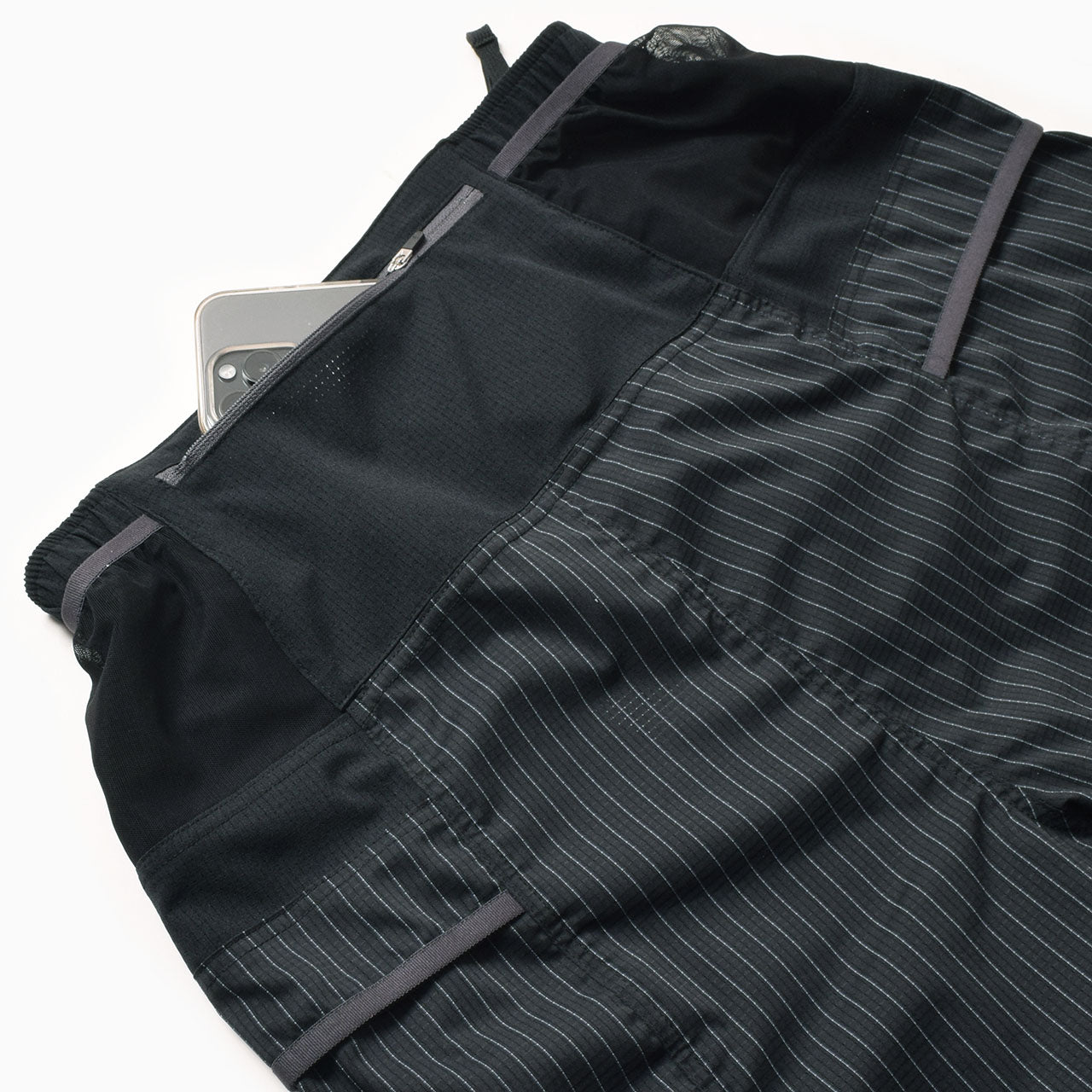 MMA 7-pockets Run Shorts V8 - Black - – CONNECTED