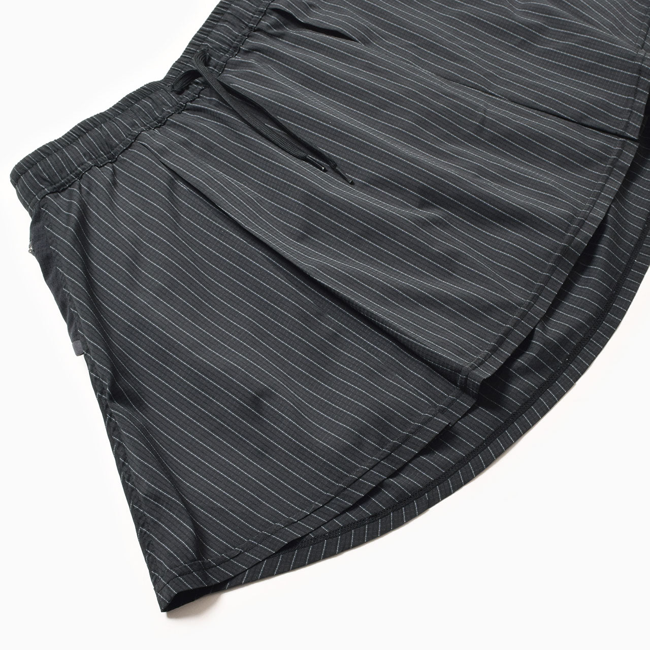 MMA Front Pleats Run Skirt - Black - – CONNECTED