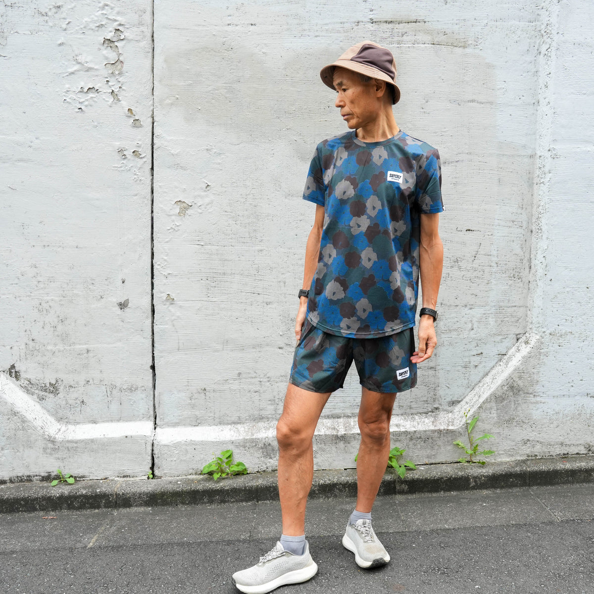 ランニングTシャツ  Flower Combat T-shirt - Blue Aop [メンズ]