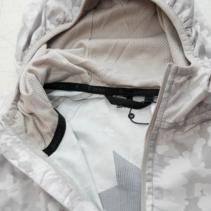 ランニングジャケット  Camo Pace Jacket - Sand Aop [メンズ]