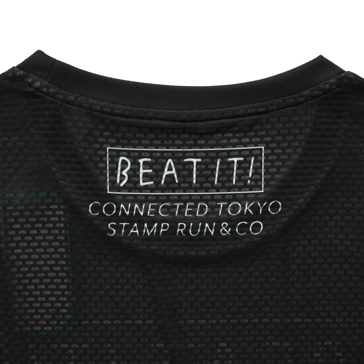 STAMP × CONNECTED GRAPHIC RUN TEE (BEAT IT!) BLACK