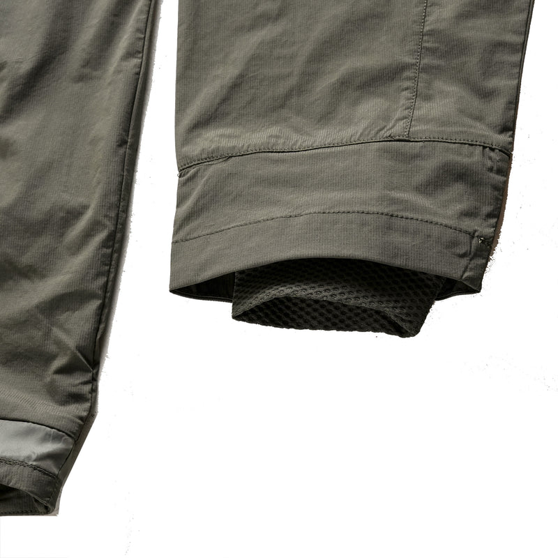 UL STRETCH NYLON JACKET　OLIVE