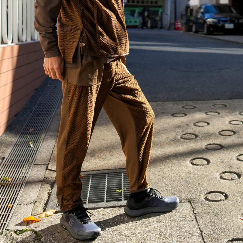 24FW Octa TAPERED JOGGER D.BROWN