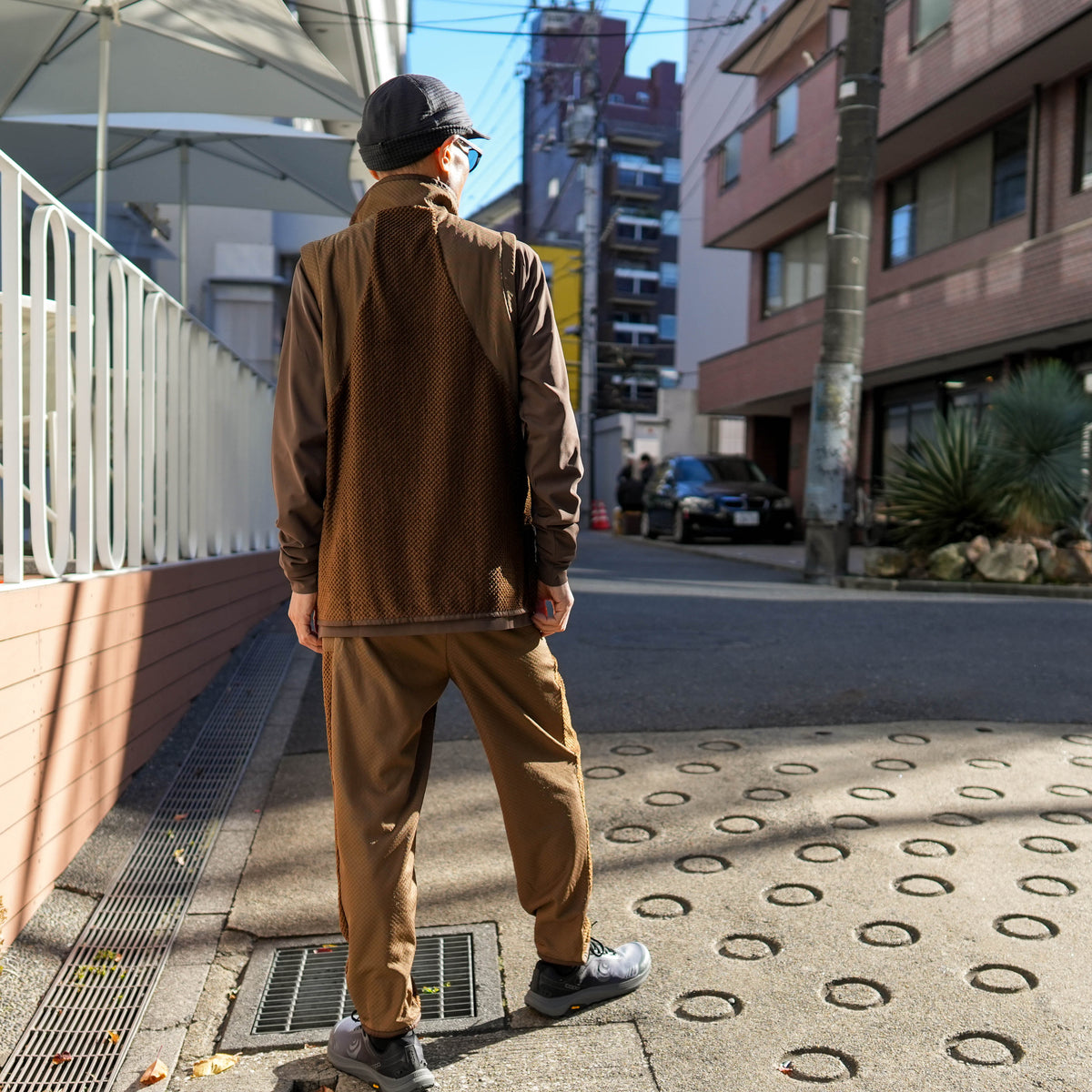 24FW Octa TAPERED JOGGER D.BROWN