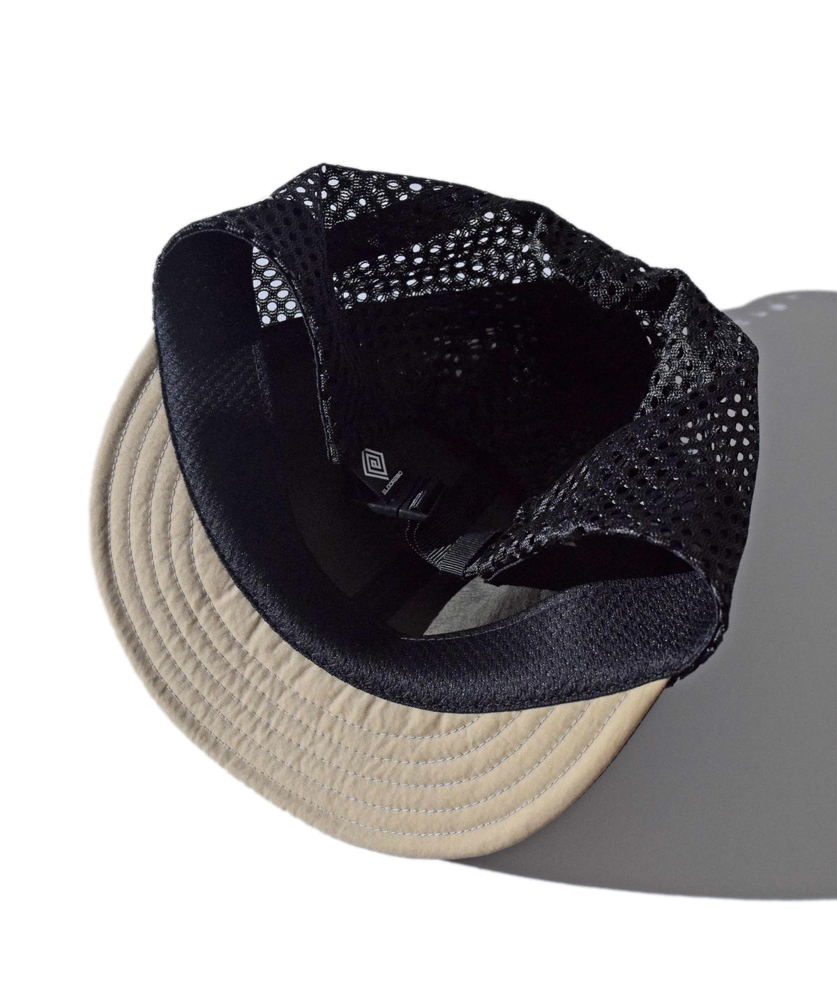 Shake Hands Cap (Brown)