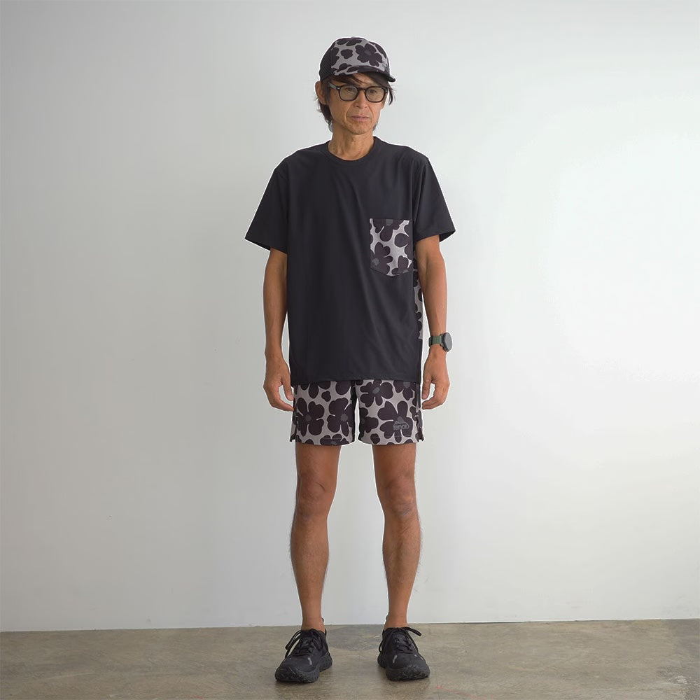 FLOWER T-SHIRT - BLACK -