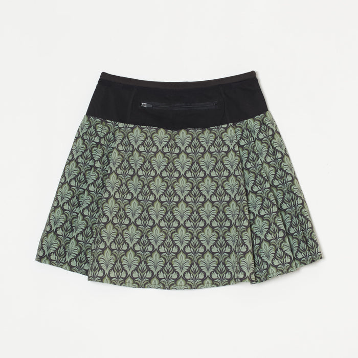 ウィメンズ　マルチポケット付きランニングプリーツスカート【J-2077/BLK】