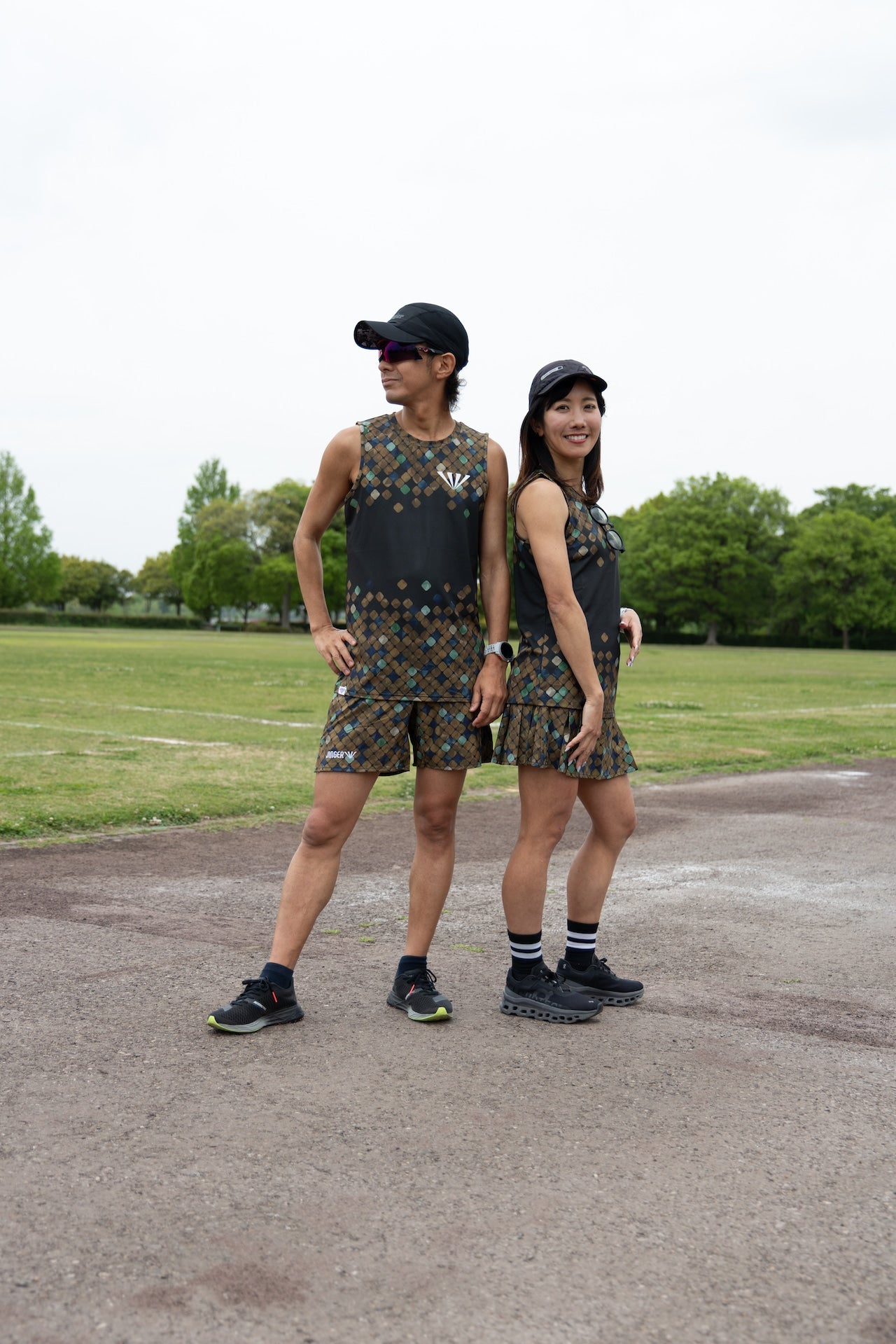 ユニセックス マルチポケット付きランニングパンツ【J-2081/BRN