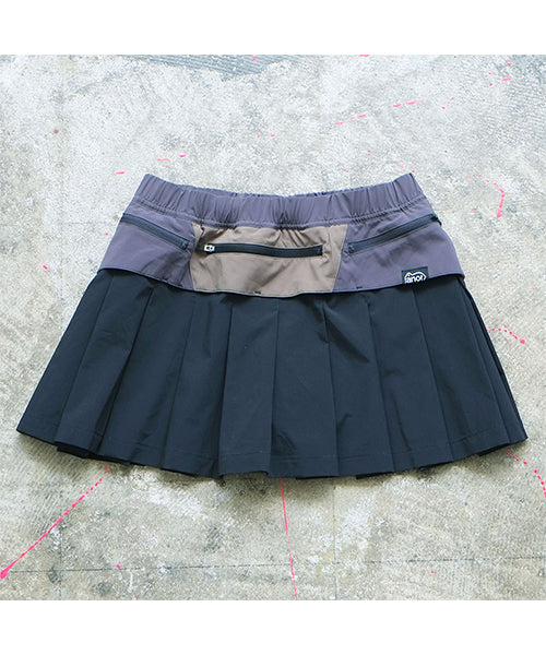 CRAZY PLEATS SKIRT (WITH INNER) / OLIVE