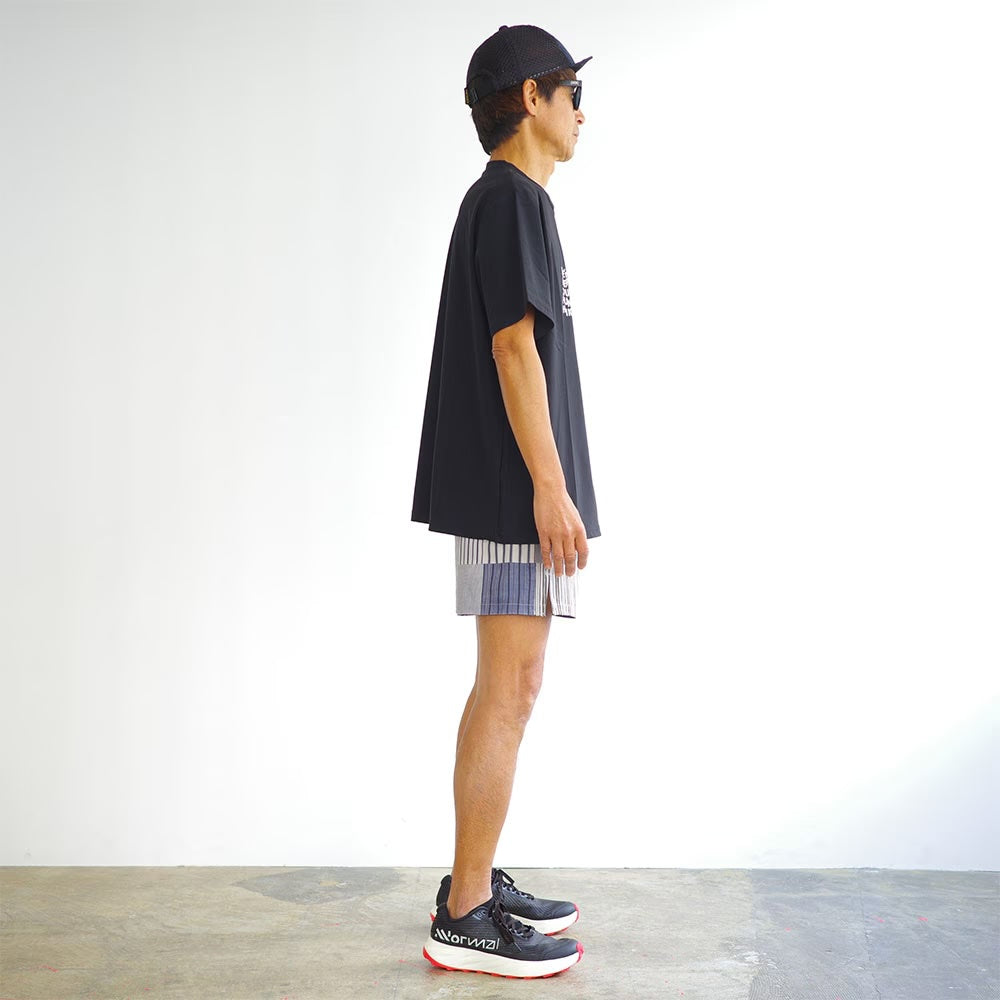 STRIPE PW MIDDLE SHORTS - BLACK -