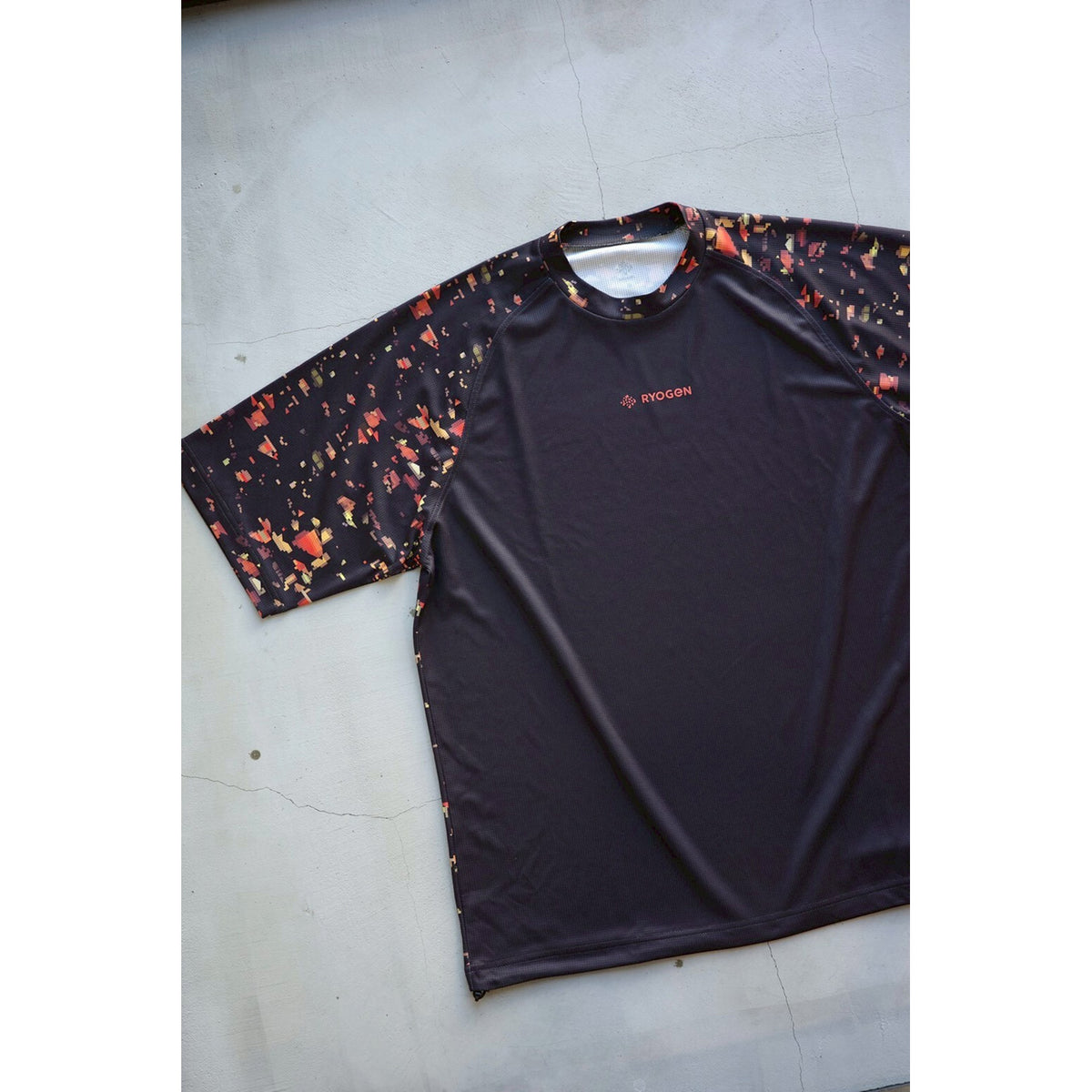 NIGHTCAMO RAGLAN H/S TEE / RGT-29　BROWN