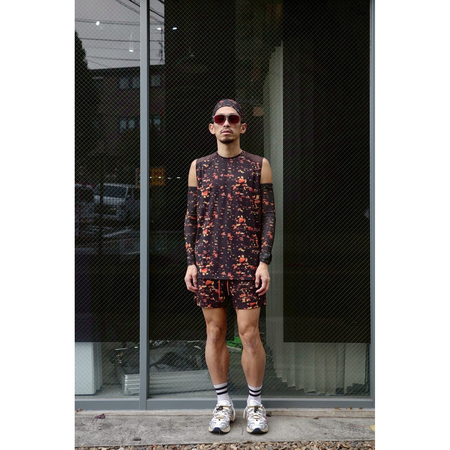 NIGHTCAMO SLEEVELESS / RGT-17-5 BROWN – CONNECTED