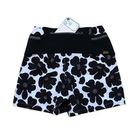 FLOWER MIDDLE SHORTS - WHITE -