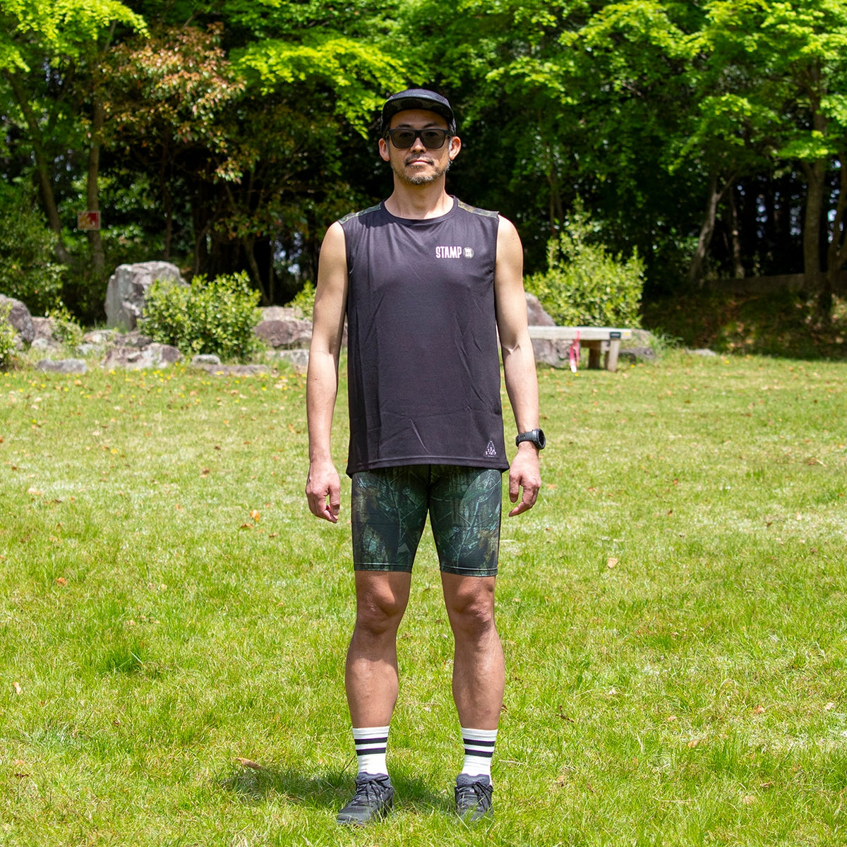 STAMP GRAPHIC TANK (BLACK / REAL TREE CAMO)
